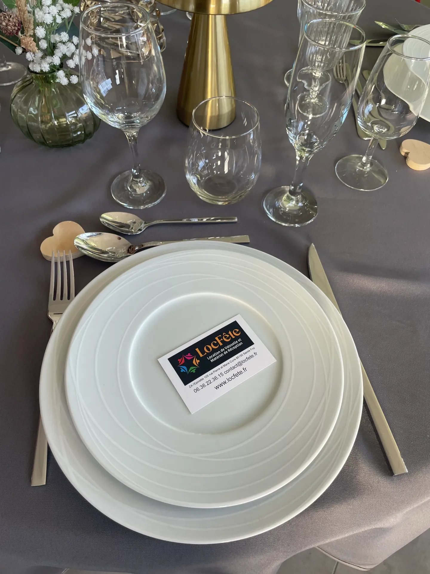 [2042] Assiette Plate Porcelaine Onde Ø 27